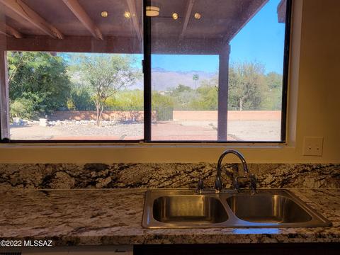 10057 Eric Allan Pl, Tucson, AZ 85748 photo 36