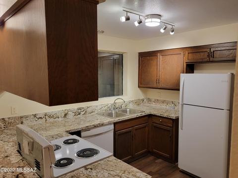 10057 Eric Allan Pl, Tucson, AZ 85748 photo 11