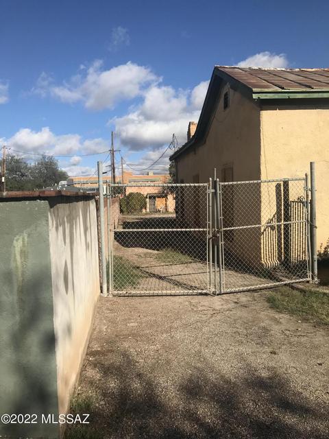 729 E 9th St, Tucson, AZ 85719 photo 3