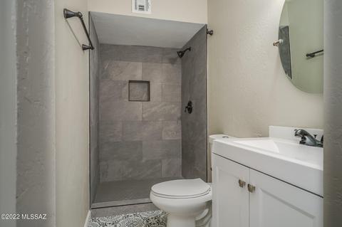 4433 E 28th St, Tucson, AZ 85711 photo 17