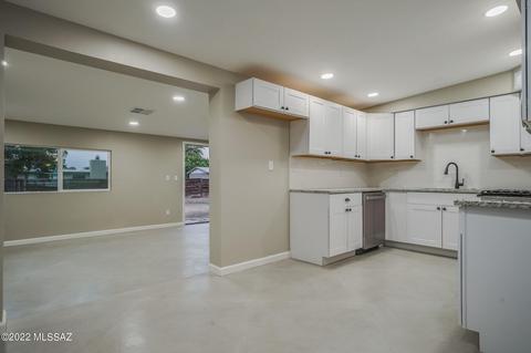 4433 E 28th St, Tucson, AZ 85711 photo 4