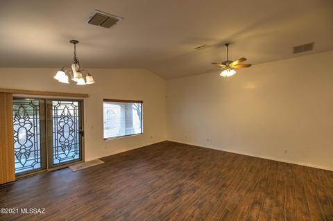 10527 E Geyer Willow Rd, Tucson, AZ 85747 photo 6