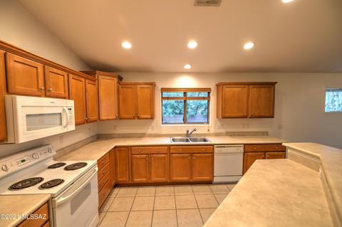10527 E Geyer Willow Rd, Tucson, AZ 85747 photo 2