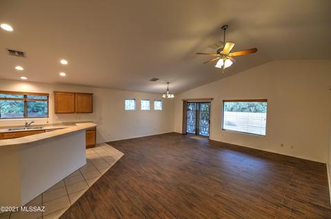 10527 E Geyer Willow Rd, Tucson, AZ 85747 photo 9