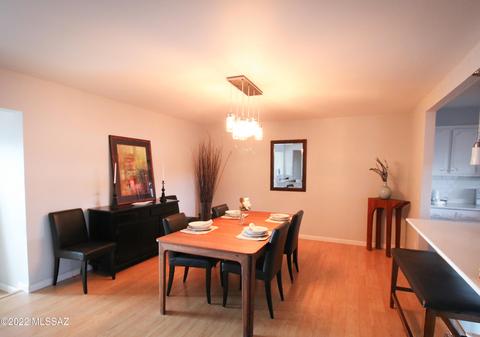 910 E Foothills Dr, Tucson, AZ 85718 photo 9