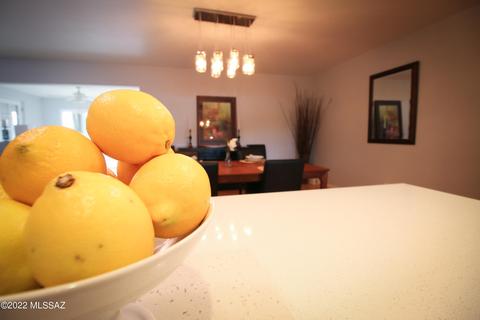 910 E Foothills Dr, Tucson, AZ 85718 photo 8