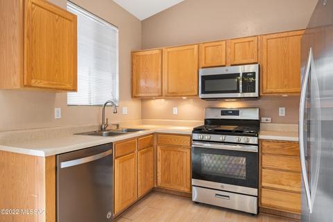 8766 E Chimney Spring Dr, Tucson, AZ 85747 photo 7