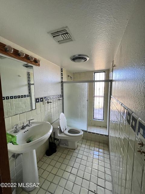 1923 E Burdon Pl, Nogales, AZ 85621 photo 9