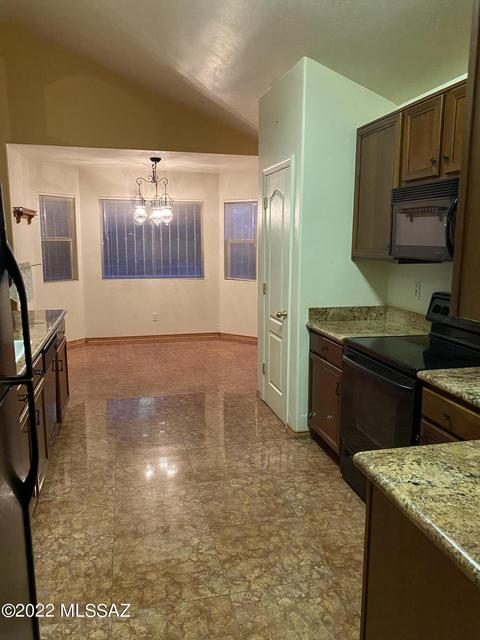 10219 E Buffaloberry Loop, Tucson, AZ 85748 photo 5