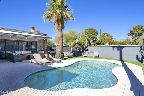 7030 E Katchina Ct, Tucson, AZ 85715 photo 1