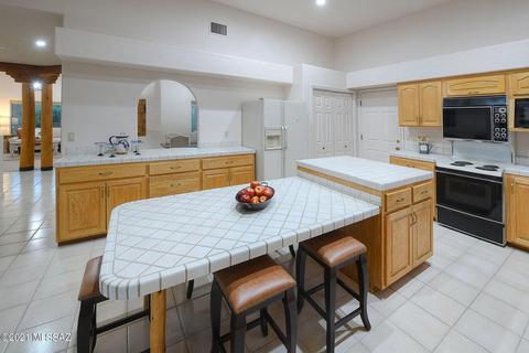 3981 N Jimsonweed Dr, Tucson, AZ 85749 photo 14