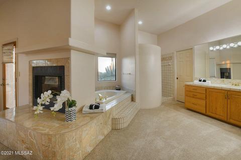 3981 N Jimsonweed Dr, Tucson, AZ 85749 photo 16