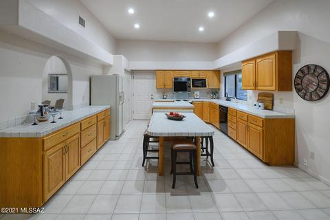 3981 N Jimsonweed Dr, Tucson, AZ 85749 photo 11