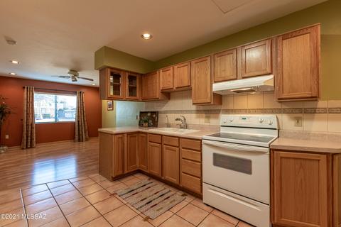 5637 E Spring St, Tucson, AZ 85712 photo 6