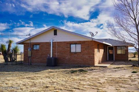819 E Pine St, Pearce, AZ 85625 photo 3