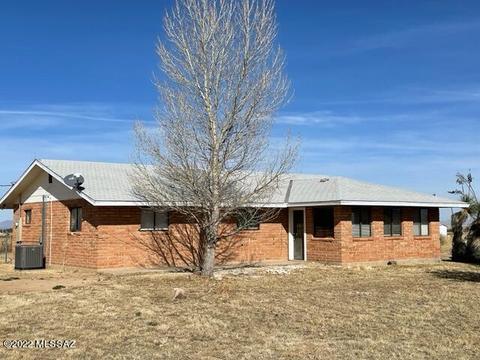 819 E Pine St, Pearce, AZ 85625 photo 2