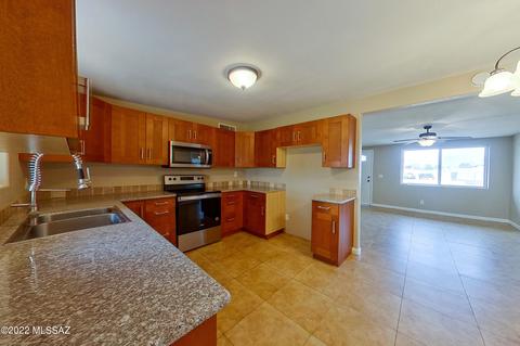 7702 E Apple Tree Dr, Tucson, AZ 85730 photo 11