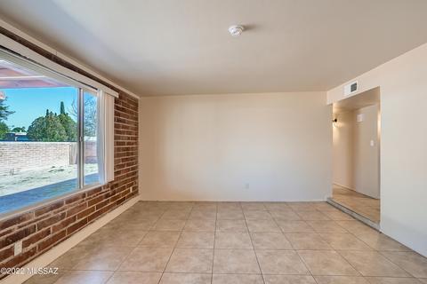 8357 E 25th St, Tucson, AZ 85710 photo 8