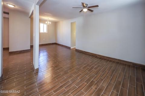 4757 E 4th St, Tucson, AZ 85711 photo 4