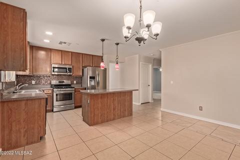 9385 E Grapevine Spring Pl, Tucson, AZ 85710 photo 9