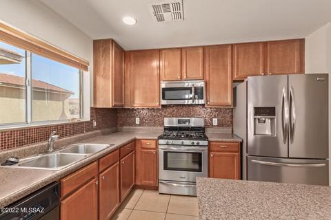 9385 E Grapevine Spring Pl, Tucson, AZ 85710 photo 13