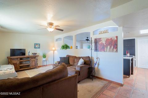 7925 E Beverly St, Tucson, AZ 85710 photo 2