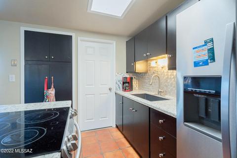 7925 E Beverly St, Tucson, AZ 85710 photo 17
