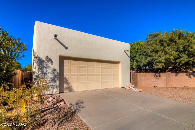  10432 E Roylstons Ln, Tucson, AZ 85747 photo 21