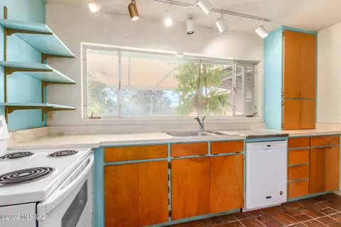 5252 E 18th St, Tucson, AZ 85711 photo 8