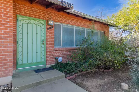 5252 E 18th St, Tucson, AZ 85711 photo 2