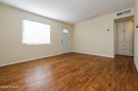 3733 E March Pl, Tucson, AZ 85713 photo 3