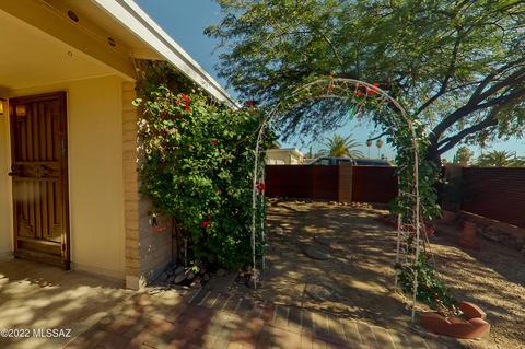 9845 E 5th St, Tucson, AZ 85748 photo 2