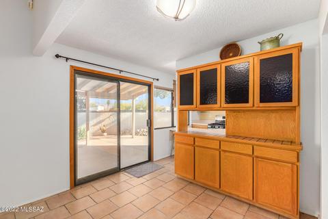 9785 E Skyview Dr, Tucson, AZ 85748 photo 5