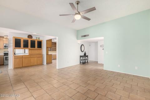 9785 E Skyview Dr, Tucson, AZ 85748 photo 6
