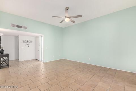 9785 E Skyview Dr, Tucson, AZ 85748 photo 11