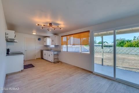 7425 E 35th St, Tucson, AZ 85710 photo 4