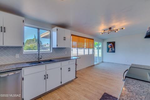 7425 E 35th St, Tucson, AZ 85710 photo 3