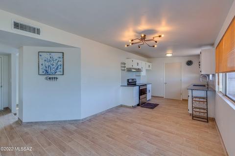 7425 E 35th St, Tucson, AZ 85710 photo 7