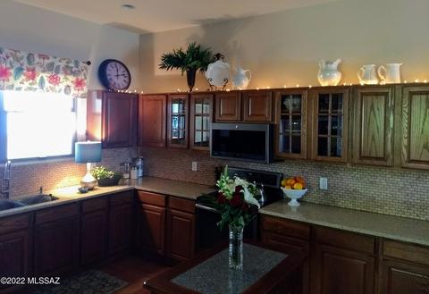 10375 E Cele Peterson Ln, Tucson, AZ 85747 photo 3