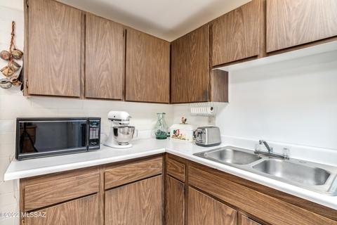 3663 E 33rd St, Tucson, AZ 85713 photo 13
