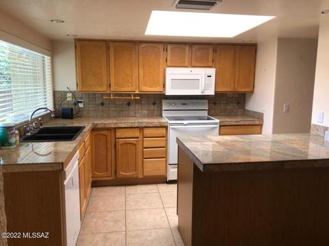9040 E 9th St, Tucson, AZ 85710 photo 3