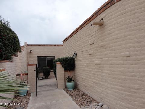 4875 N Territory Loop, Tucson, AZ 85750 photo 2