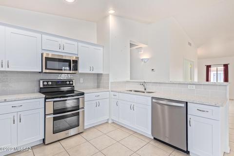 8465 E Bowline Rd, Tucson, AZ 85710 photo 9