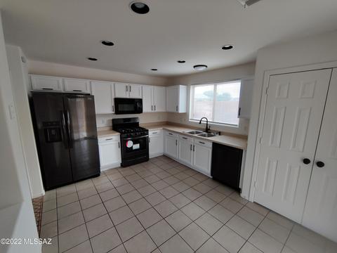 8886 E Mountain Spring Dr, Tucson, AZ 85747 photo 35
