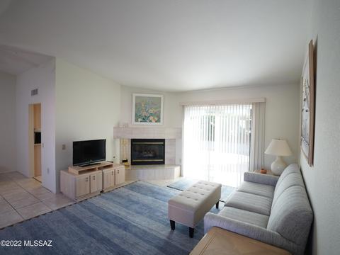 950 E Boulder Pass, Oro Valley, AZ 85755 photo 2