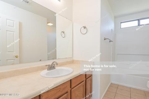 7679 E Fair Meadows Loop, Tucson, AZ 85756 photo 7