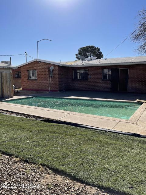 1575 E Grant Rd, Tucson, AZ 85719 photo 2