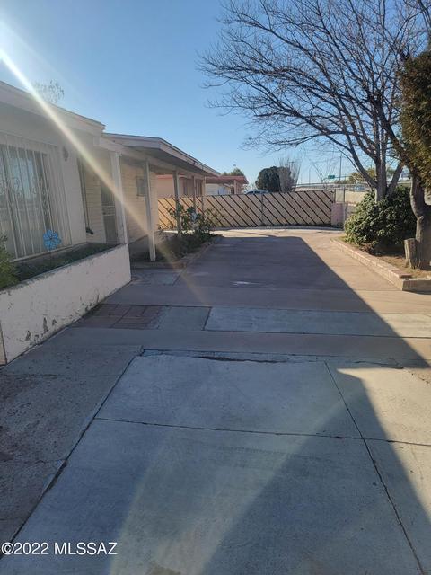 819 W Valencia Rd, Tucson, AZ 85706 photo 6