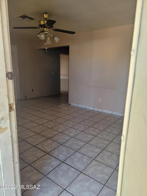819 W Valencia Rd, Tucson, AZ 85706 photo 9