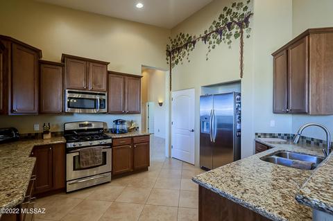 14049 E Hay Bale Trl, Vail, AZ 85641 photo 3